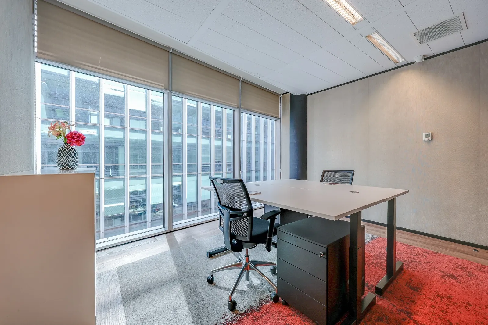 Available office space at Tribes Amsterdam Zuidas SOM